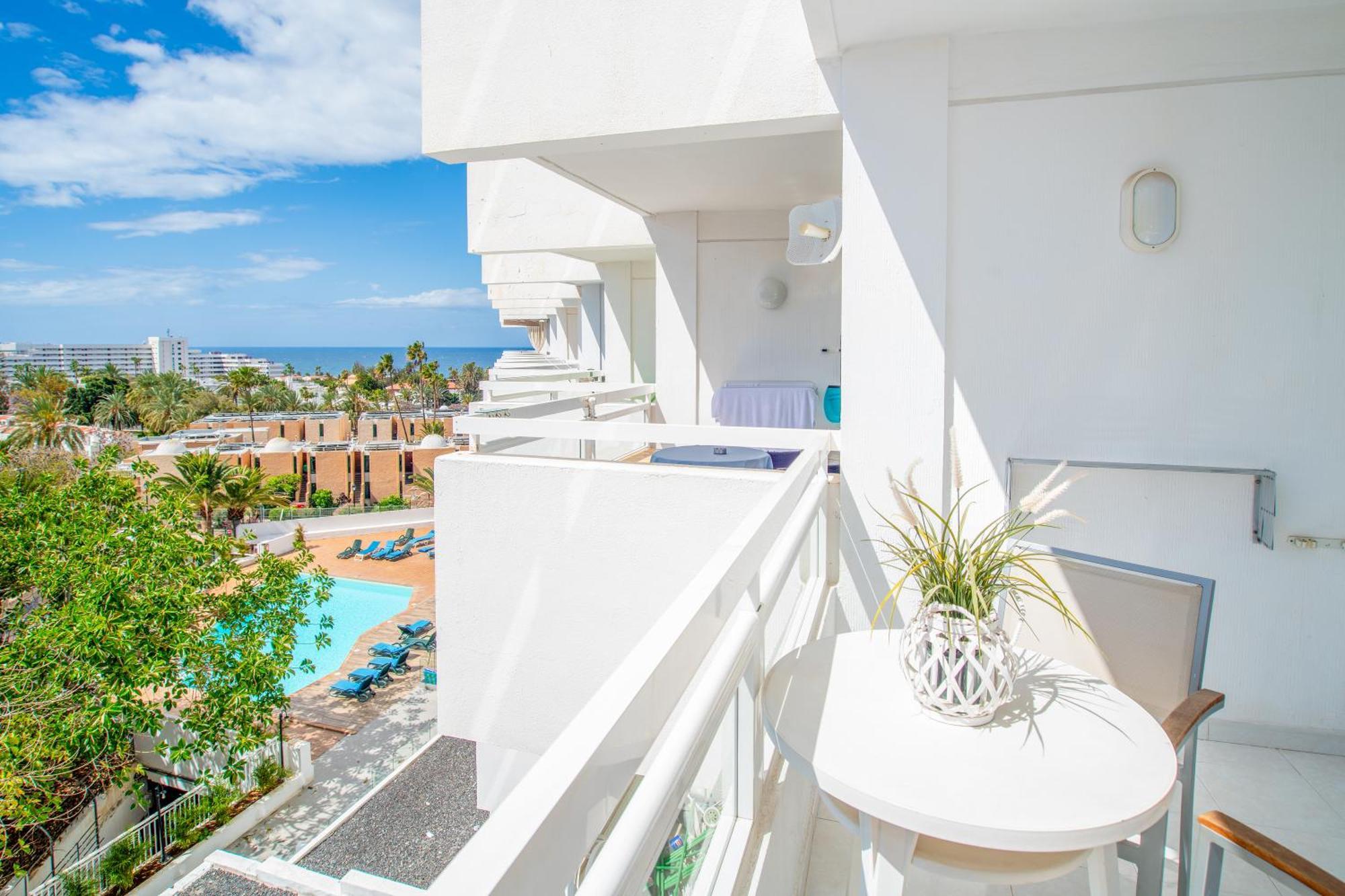 Modern Ponderosa, Americas Apartament